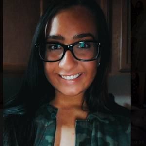 Meet your Posher, Alexis